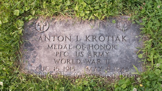 antonkrotiakgravesite002